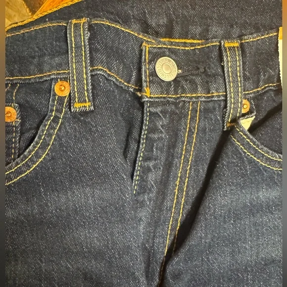 Levi Jeans 505’ Regular - Picture 10 of 11